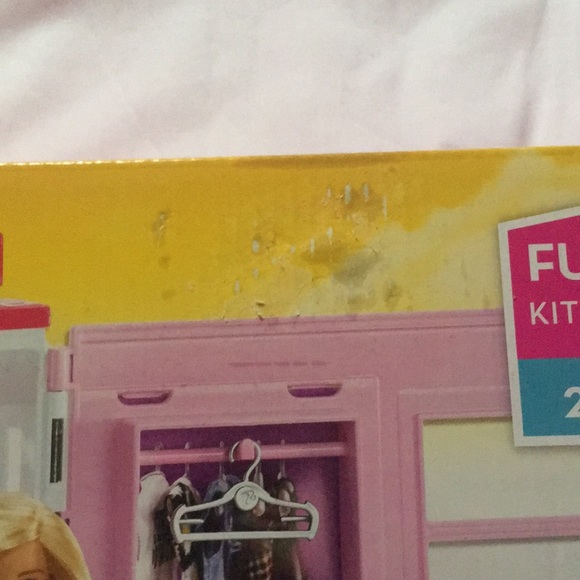 NIB Fully Furnished Barbie House,furniture & Accessories! - Picture 14 of 15